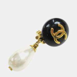 مملوكة مسبقًا Chanel Artificial Pearl Dangle Earrings Clip-On Black
