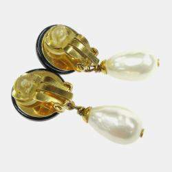 مملوكة مسبقًا Chanel Artificial Pearl Dangle Earrings Clip-On Black
