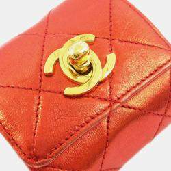 مملوكة مسبقًا Chanel Turnlock Bangle Red Lambskin