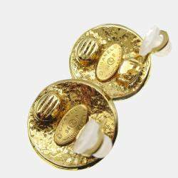 مملوكة مسبقًا Chanel Button Earrings Clip-On Gold