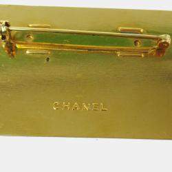 مملوكة مسبقًا دبوس زينة شانيل  ذهبي اللوح