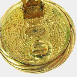 مملوكة مسبقًا أقراط شانيل بأزرار و مشبك ذهبي 93P