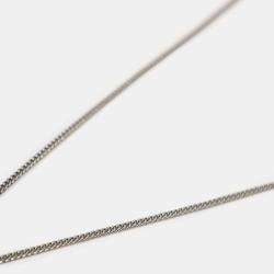 مملوكة مسبقًا قلادة شانيل F12 نغمة فضية مزينة بالكريستال بحرفي سي سي مزدوجين