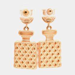 Pre Owned أقراط على شكل زجاجة عطر ذهبية اللون شانيل 2020