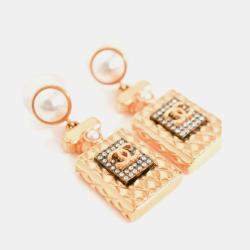 Pre Owned أقراط على شكل زجاجة عطر ذهبية اللون شانيل 2020