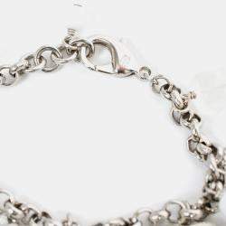 مملوكة مسبقًا سوار تعويذة شانيل سي سي 2010 فضي/مينا أبيض