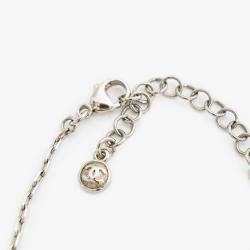 مملوكة مسبقًا Chanel Silver/Black Crystal "CC" Necklace with Pearl Detail