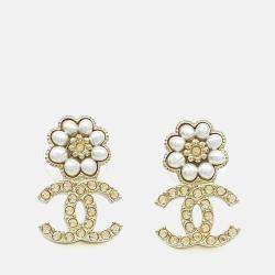 Pre Owned Chanel Gold Plated Earrings