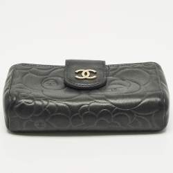 Pre Owned حقيبة هاتف شانيل CC O جلد مبطن فضي