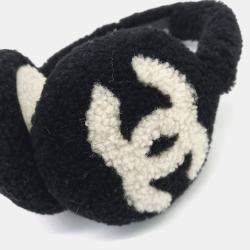 مملوكة مسبقًا Chanel Black earplugs