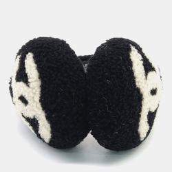مملوكة مسبقًا Chanel Black earplugs