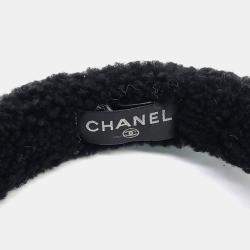 مملوكة مسبقًا Chanel Black earplugs