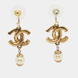مملوكة مسبقًا Chanel CC Crystals Faux Pearl Gold Tone Earrings