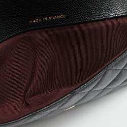 مملوكة مسبقًا Chanel CC Black Caviar Quilted Leather Glasses Case with Chain