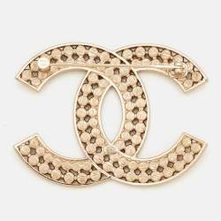 Pre Owned دبوس بروش شانيل CC مرصع بحجارة الراين بلون ذهبي