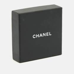 مملوكة مسبقًا Chanel CC Crystals Faux Pearl Silver Tone Brooch
