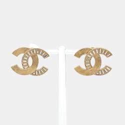 Pre Owned أقراط مزينة بشعار شانيل