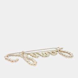 مملوكة مسبقًا دبوس شعر شانيل فضي