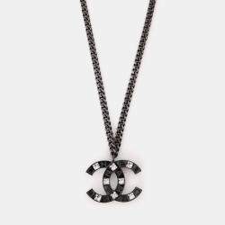 Pre Owned قلادة شانيل تفاصيل كريستال أسود CC