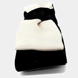 Pre Owned Chanel Ribbon Black White Hairpin