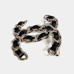 مملوكة مسبقًا بروش شعار شانيل سلسلة