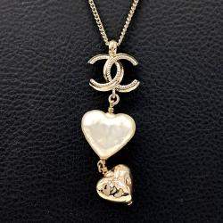 Pre Owned Chanel Logo Heart Necklace