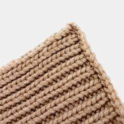 مملوكة مسبقًا Chanel cashmere beige muffler