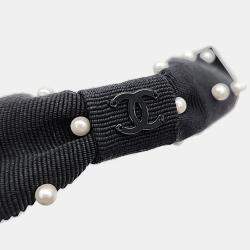 Pre Owned رباط شعر شانيل أسود لؤلؤي بعقدة