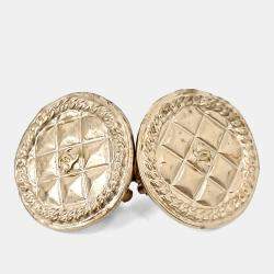 مملوكة مسبقًا Chanel Gold Clip-on Earrings