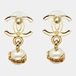 Pre Owned أقراط متدلية شانيل CC لؤلؤ صناعي كريستال بلون ذهبي