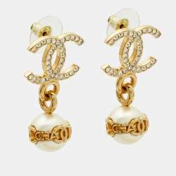 Pre Owned أقراط متدلية شانيل CC لؤلؤ صناعي كريستال بلون ذهبي