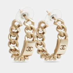 مملوكة مسبقًا Chanel CC Gold Tone Chain Hoop Earrings