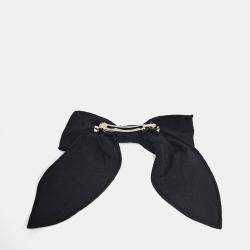 Pre Owned مشبك شعر شانيل فيونكة سوداء