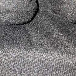 مملوكة مسبقًا قبعة شانييل كشمير أسود/أبيض