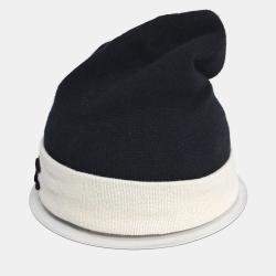 مملوكة مسبقًا قبعة شانييل كشمير أسود/أبيض