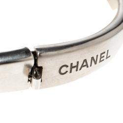 Pre Owned Chanel CC Faux Pearl Silver Tone Bracelet 