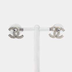 Pre Owned Chanel Metal logo earrings