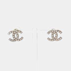 Pre Owned Chanel Metal logo earrings