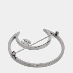 Pre Owned Chanel CC Blue/Silver Brooch