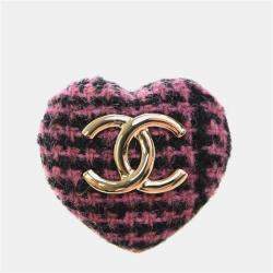 Pre Owned Chanel CC Heart Pink Black Tweed Gold Tone Metal Women's Brooch