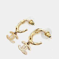 Pre Owned Chanel Gold Tone Earrings
