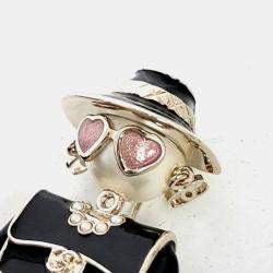 Pre Owned Chanel Black/Silver Resin Crystal Brooch