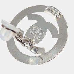 Pre Owned Chanel Turnlock Button 97P Silver -Tone Metal Women's Clip -On Earrings