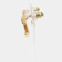 مملوكة مسبقًا Chanel CC Gold Earrings