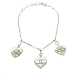 Pre Owned Chanel CC Aged Gold Tone Metal Motif Embedded Resin Heart Pendants Necklace 