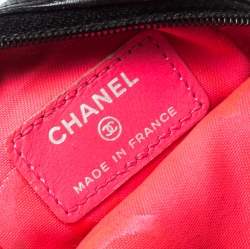 Pre Owned Chanel Black/White Quilted Leather Cambon Ligne Phone Case