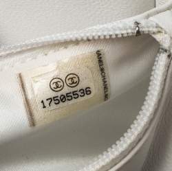 Pre Owned Chanel White Quilted Coated Tweed iPhone Pouch