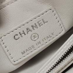 Pre Owned Chanel White Quilted Coated Tweed iPhone Pouch