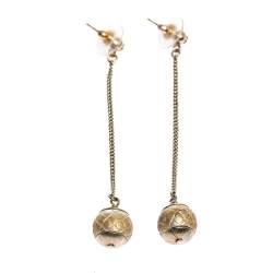 مملوكة مسبقًا أقراط شانيل متدلية لون ذهبي لؤلؤ صناعي منقوشة CC