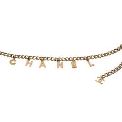 Pre Owned حزام شانيل دلايات شعار الماركة و سلسلة ذهبي اللون